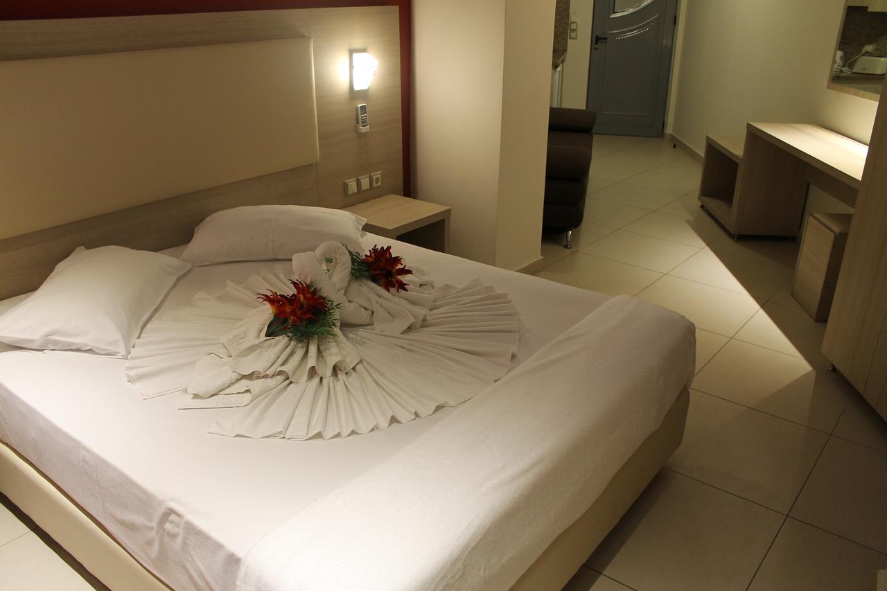 La Caretta Hotel Аликанас Екстериор снимка